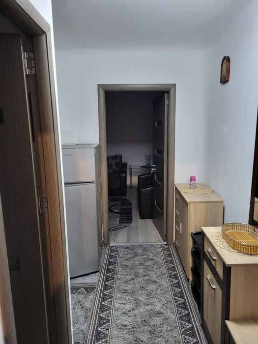 Inchiriat  garsoniera decomandată craiova