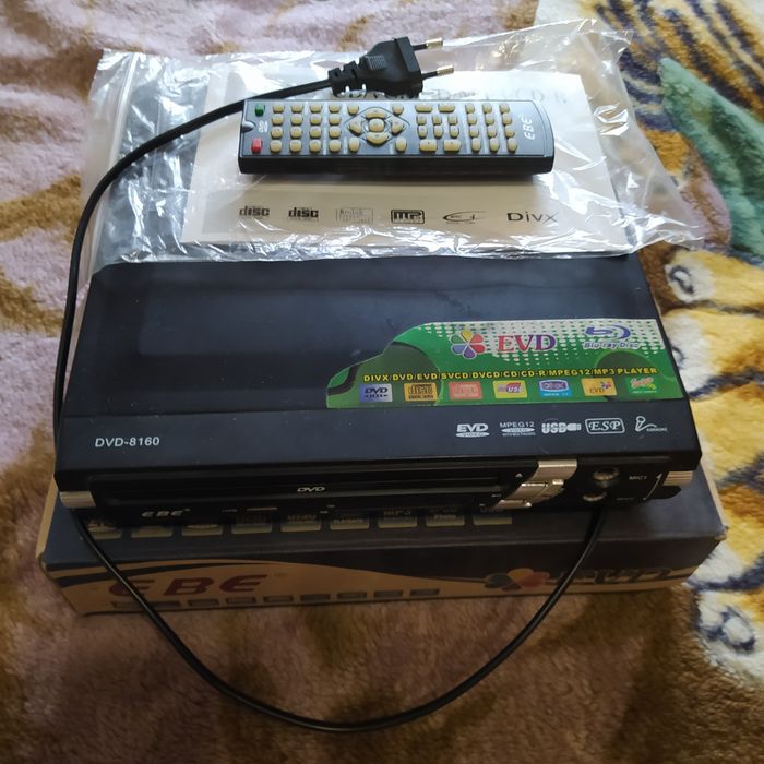 Продам DVD плеер