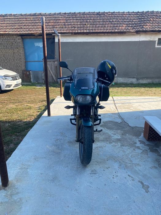Vand sau  schimb cu masina Yamaha XJ 600N in stare buna de funct