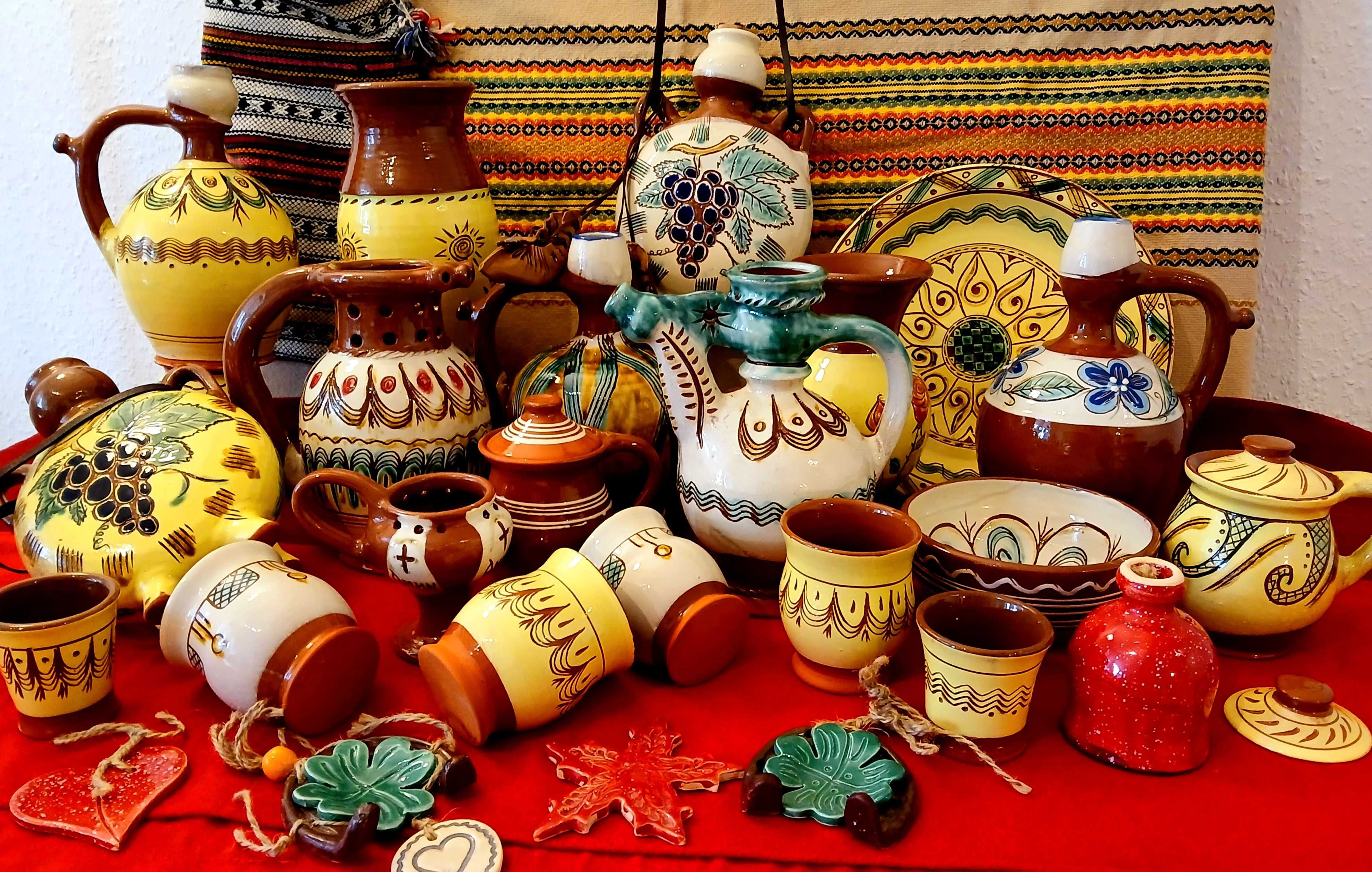 Стомни,  кани, крондири, бъклици, дяволска стомна, битова керамика