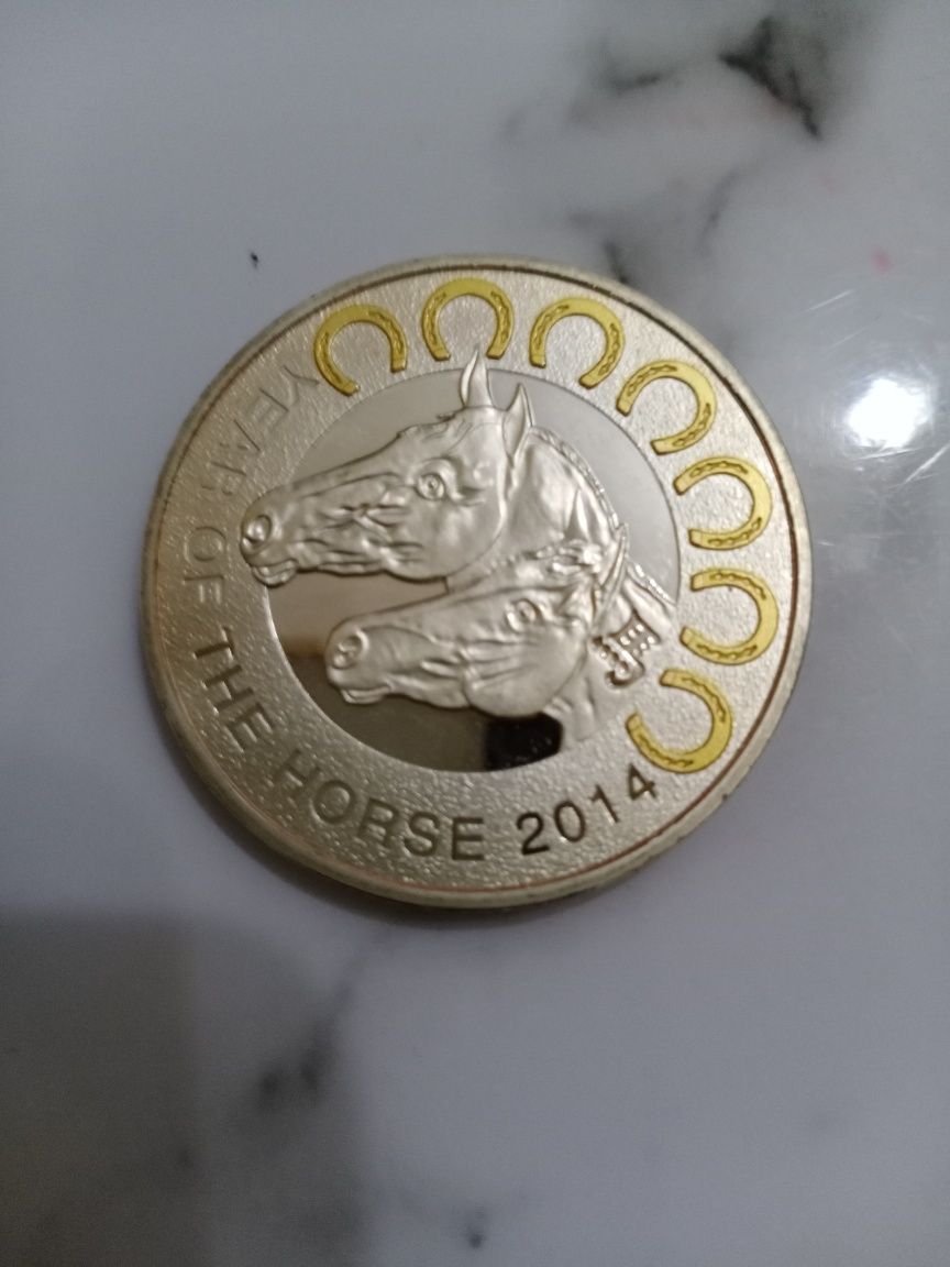 Монета коллекционная- год лошади.