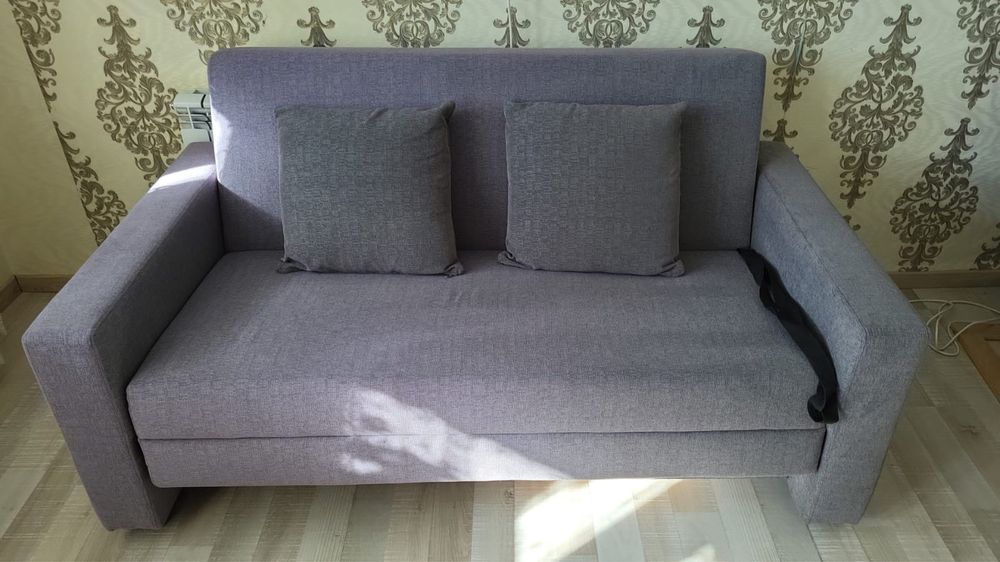 Продам новый IKEA диван (раскладывается)