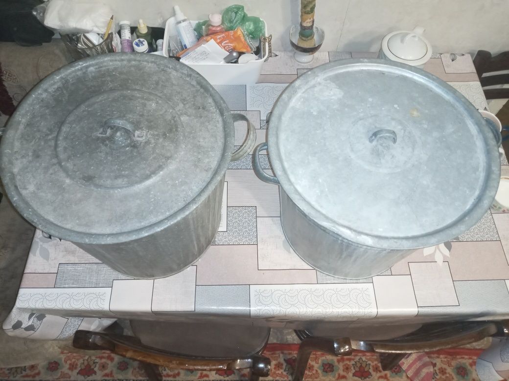 Продаю баки для кипячения. Цена за оба