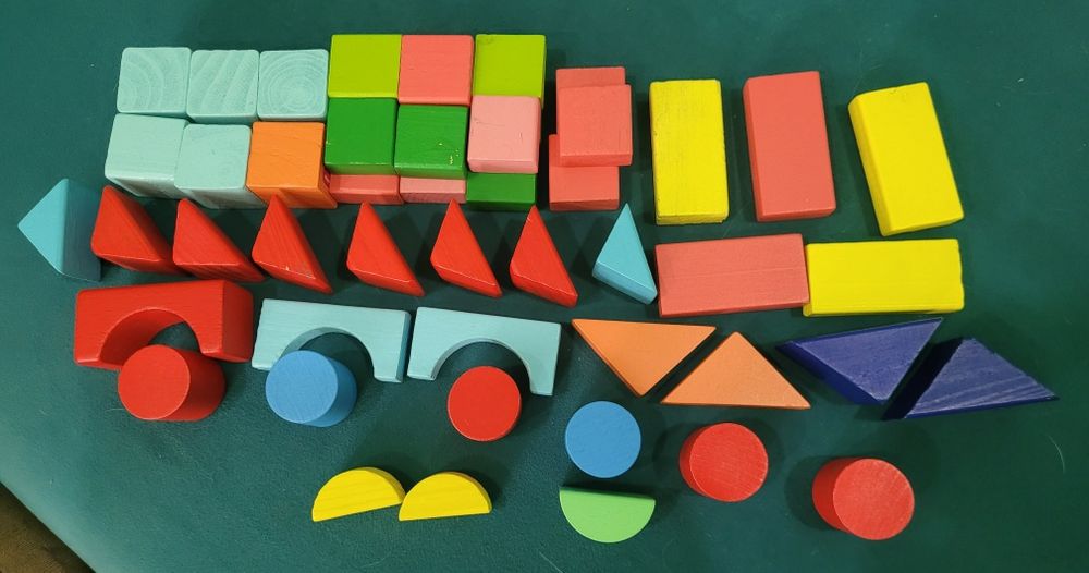 Продаются игрушки развивающие