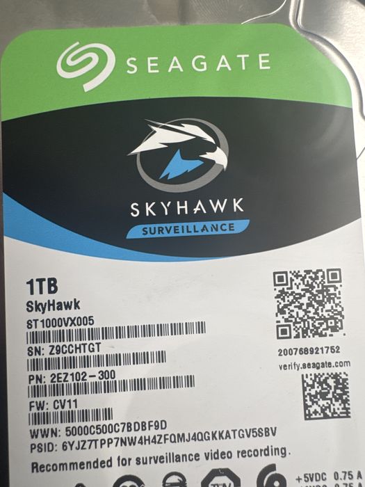 Жесткие диски Seagate SkyHawk 3.5