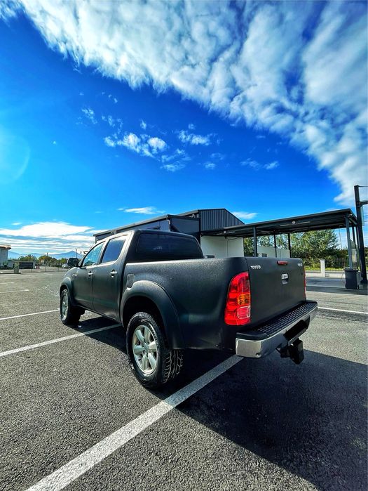 Toyota Hilux 3.0 D-4D Automată