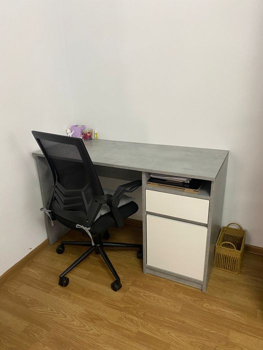 Vând Birou+Scaun