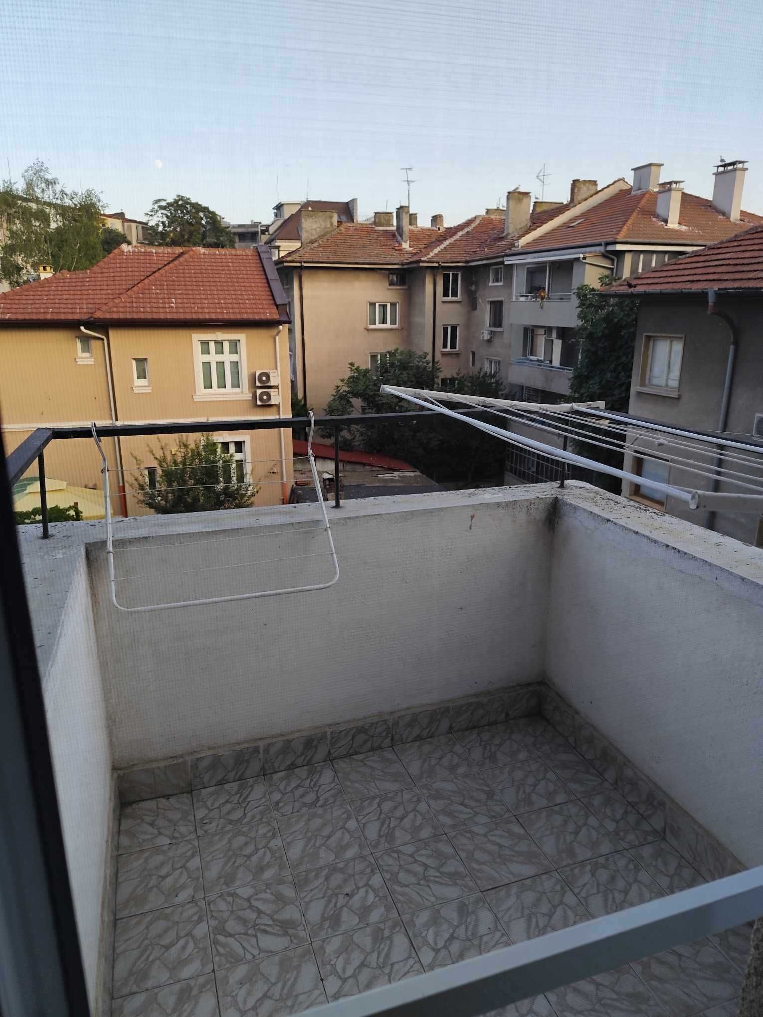 двустаен апартамент в Центъра на Бургас, близо до Морската градина