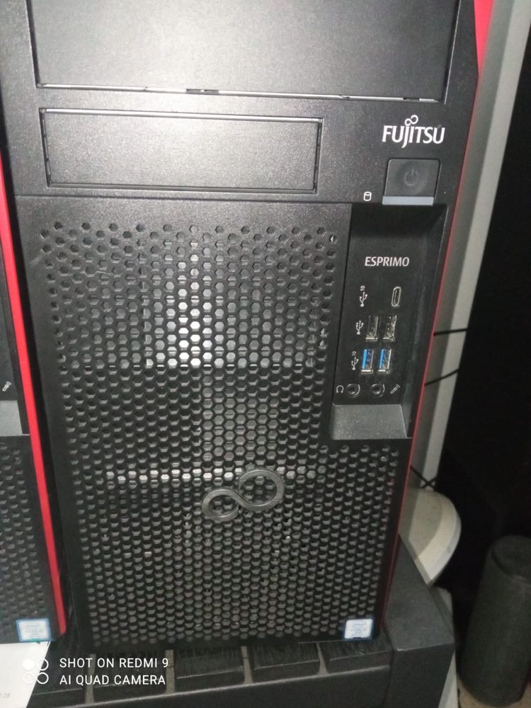 Unitate Fujitsu Siemens  i7 SSD 128GB 8GB RAM