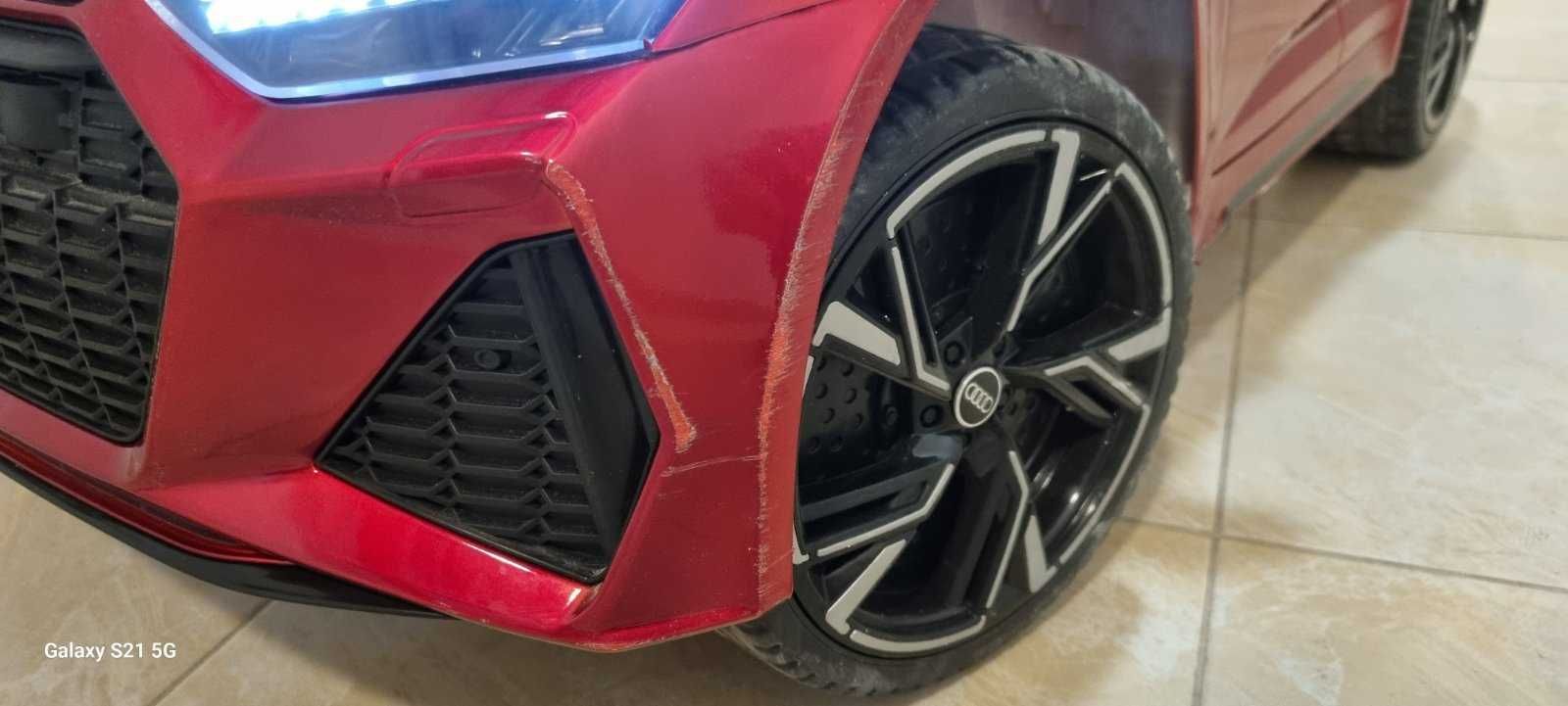 Детска електрическа кола Audi RS6 с дистанционно управление.