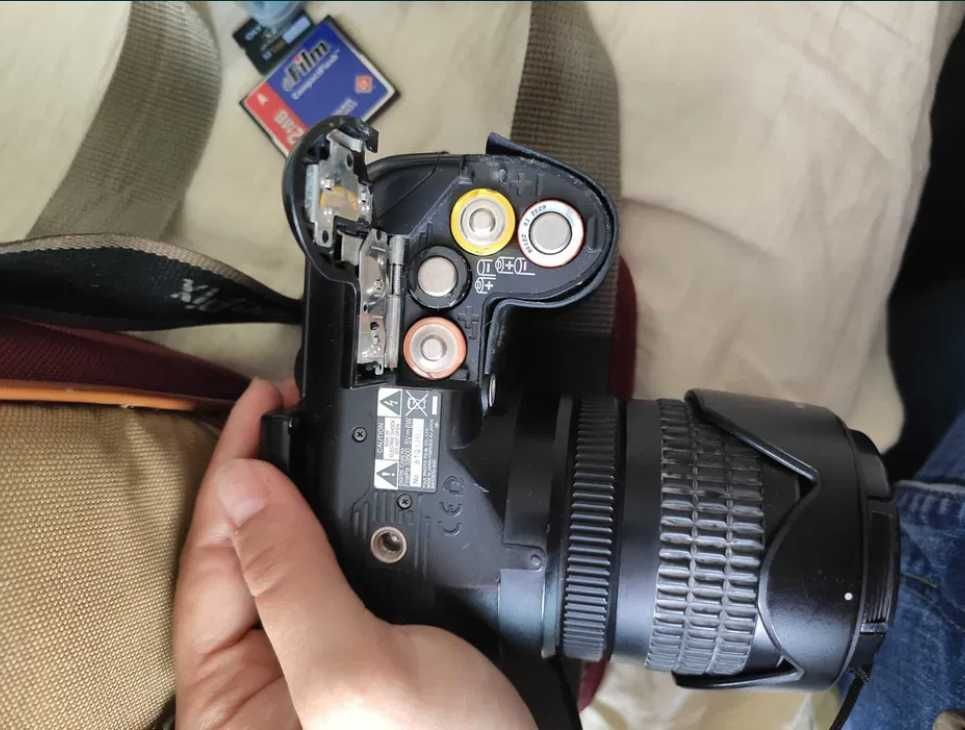 фотоапарат Fujifilm Finepix S 9500 + сенник, филтър, 3 карти и чанта