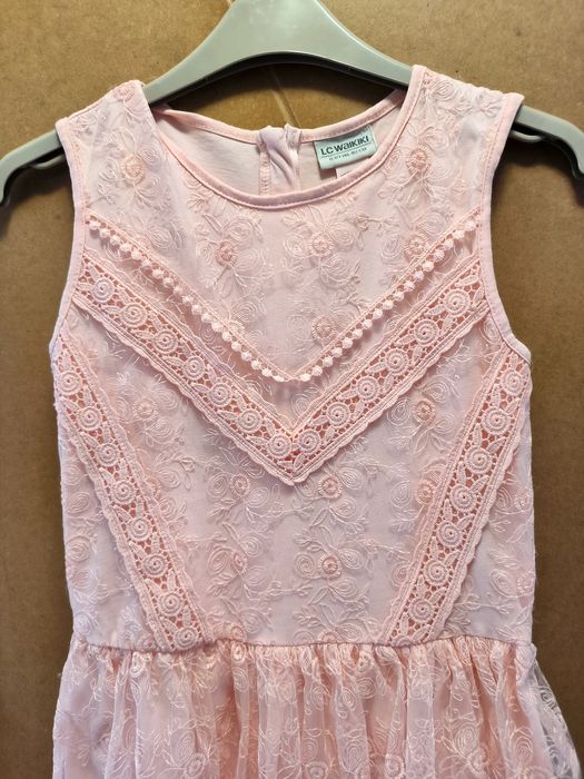 Rochie Lc Waikiki mărimea 11-12 ani
Ca n