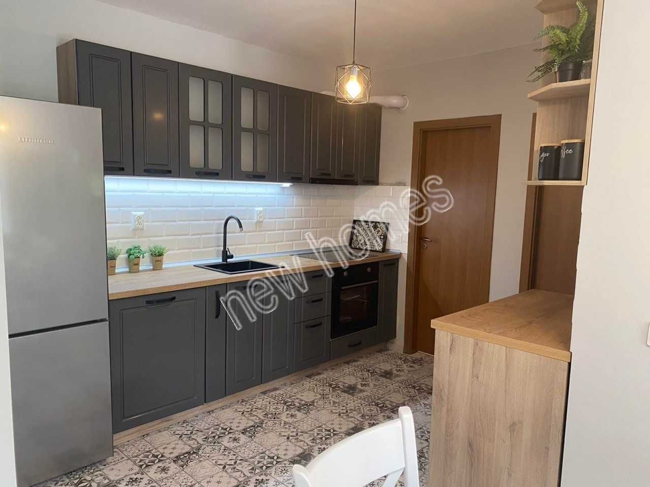 Продава се Тристаен апартамент в Пловдив, Гагарин - 103 кв.м за 1505 €/кв.м - Снимка #2