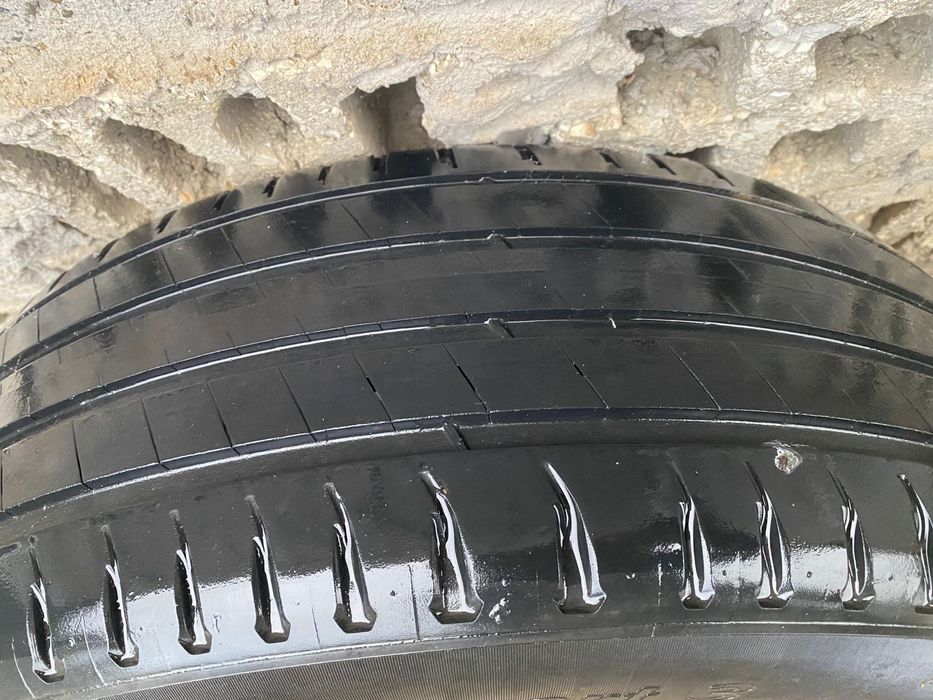 235 65 17 michelin 2 buc