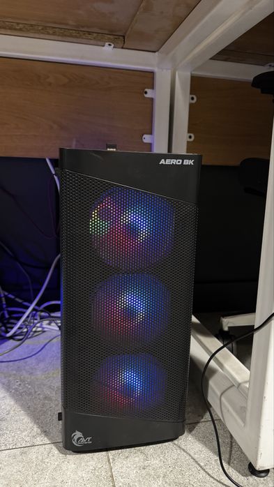 Core i5 RTX5060 8GB
