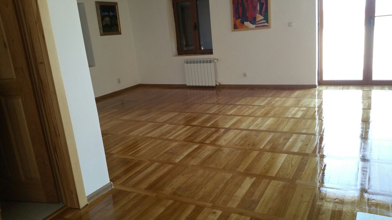 Циклене на  паркет  с  професионални машини  BONA
