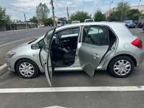 Inchiriere Toyota yaris