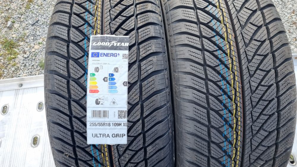 2бр чисто нови зимни гуми 255/55R18  GoodYear  Dot 22
