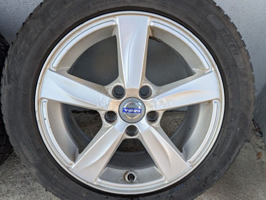 Jante MATRES 16" Volvo V40 S60 V60 S80 V70 S40 V50 C30 C70 anvelope 205/55 R16 Riken 31317285