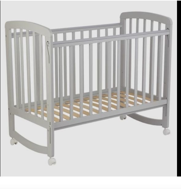 Продам детскую кроватку