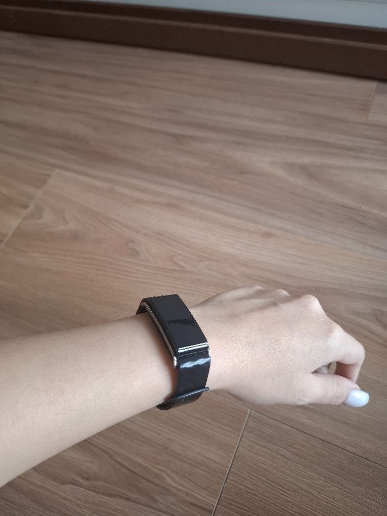 Смарт часовник Huawei Color Band A2