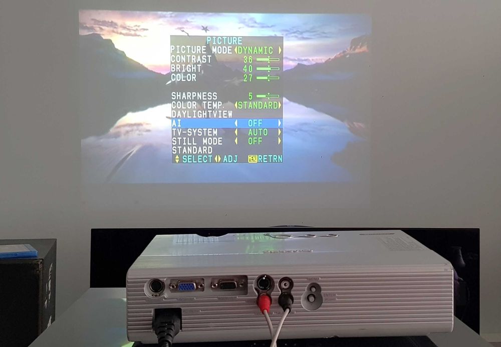 Panasonic PT LB 20 NTU videoproiector terasa acasa wireless PC