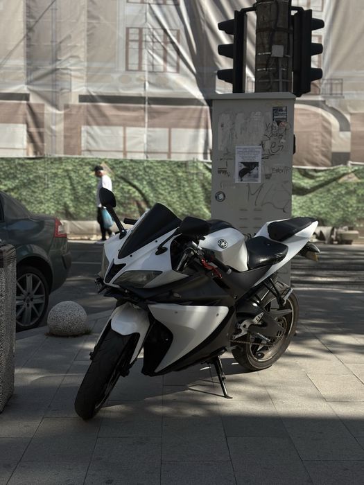 Yamaha YZF R125 Gen 1