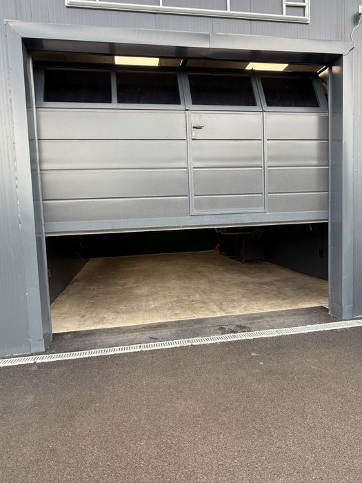 Дава се под наем Промишлена сграда в София, Яворов - 40 кв.м за 918 € - Снимка #1