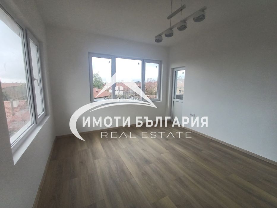 Продава се Етаж от къща в Карлово - 93 кв.м за 1807 €/кв.м - Снимка #7