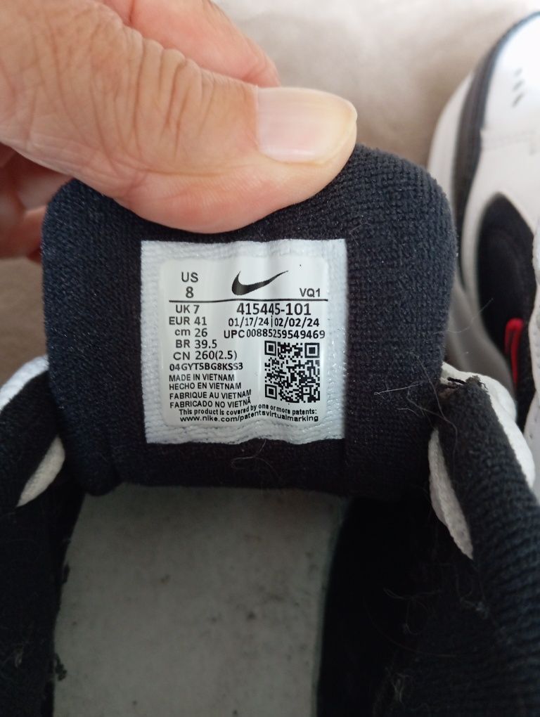 Adidasi Nike Air Monarch,Mărimea 41