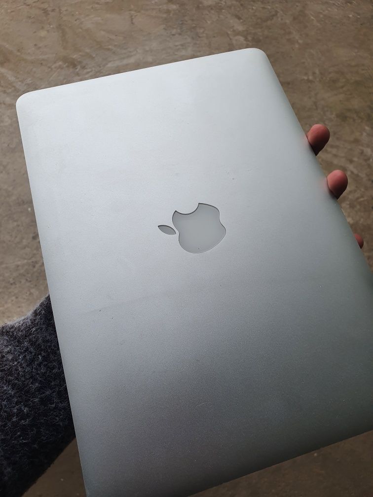 Macbook 2015 kafolati bilan