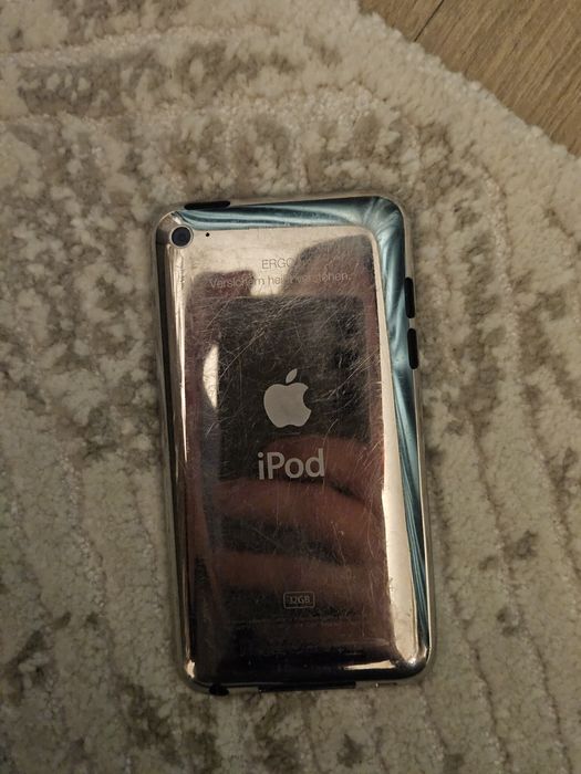 Apple iPod toucg gen. 4, 32Gb, IOS 4