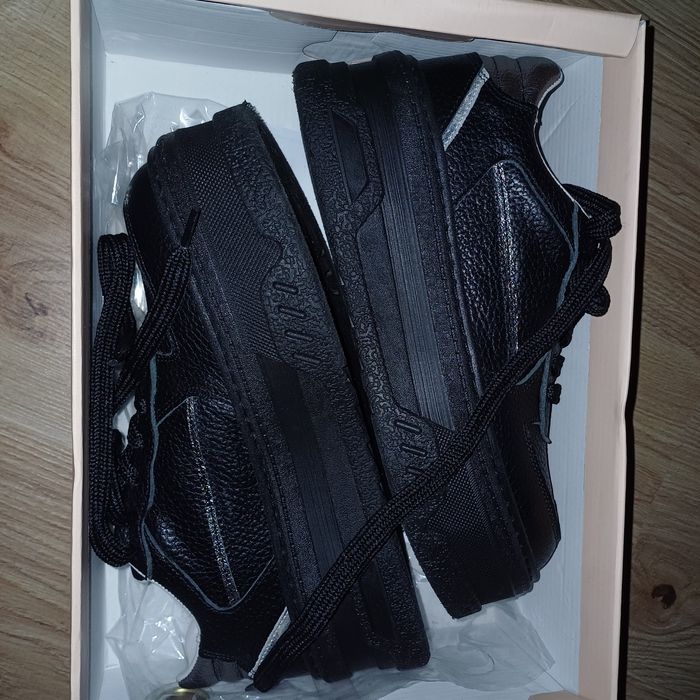 Нови дамски маратонки