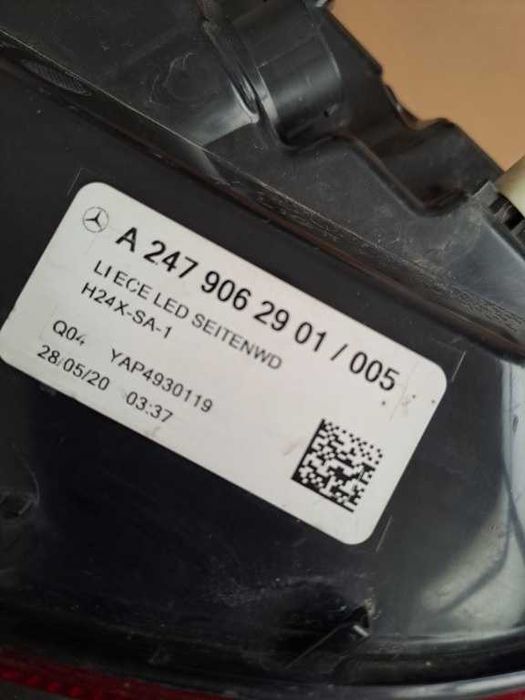 Stop stanga Mercedes GLA H247 an 2019-2023 original