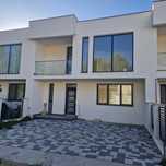 Casa cu 3 camere costruita recent finisata complet pe Panait Cerna