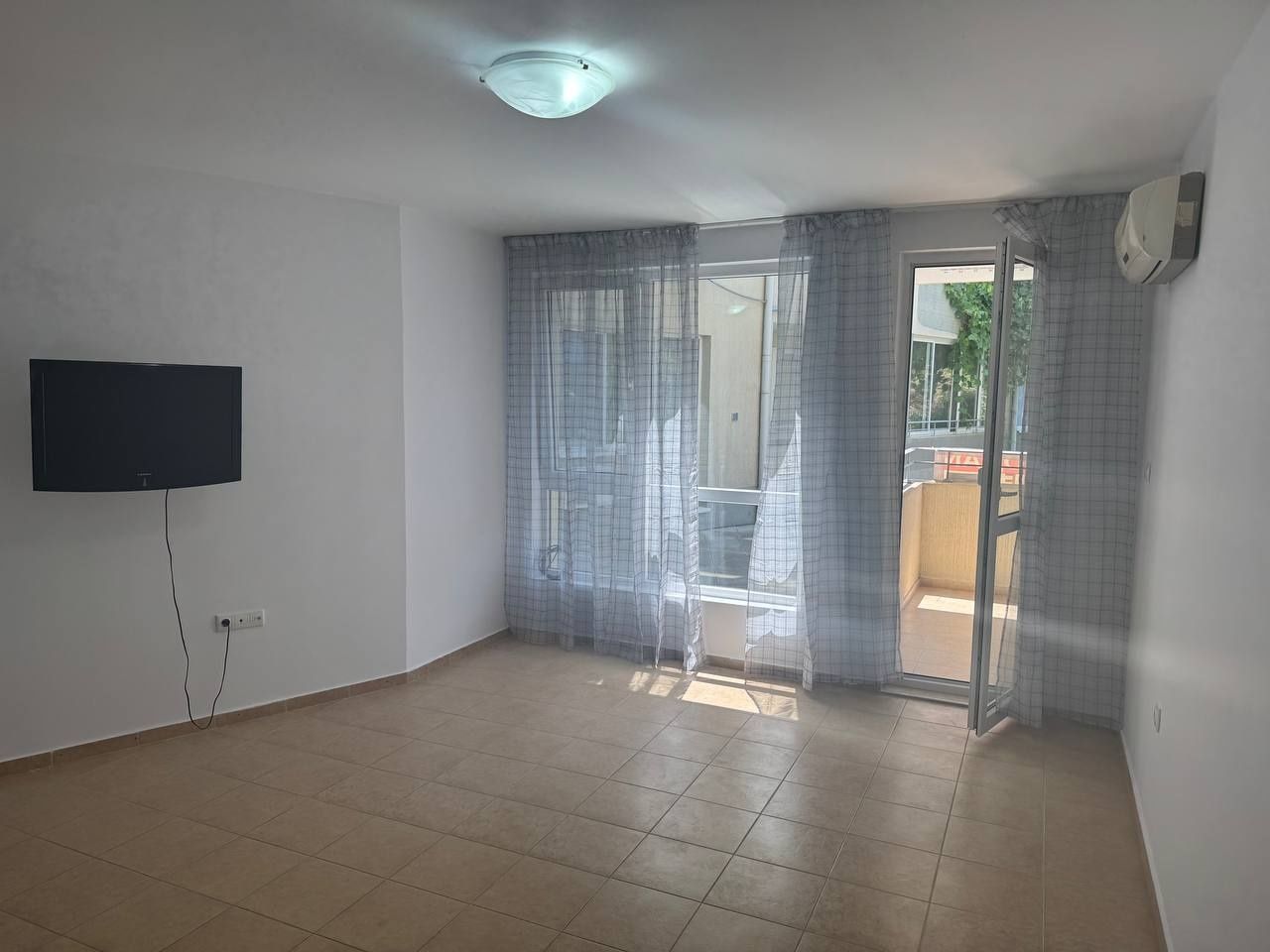 Продава се Двустаен апартамент в Свети Влас - 59 кв.м за 1068 €/кв.м - Снимка #3