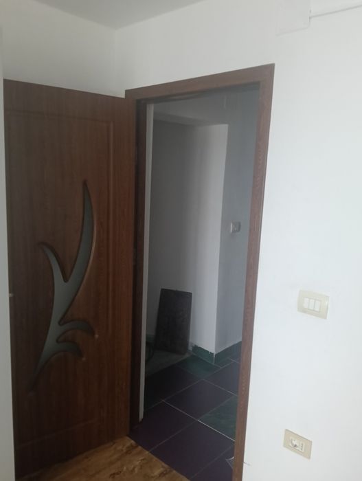 Garsoniera de vânzare