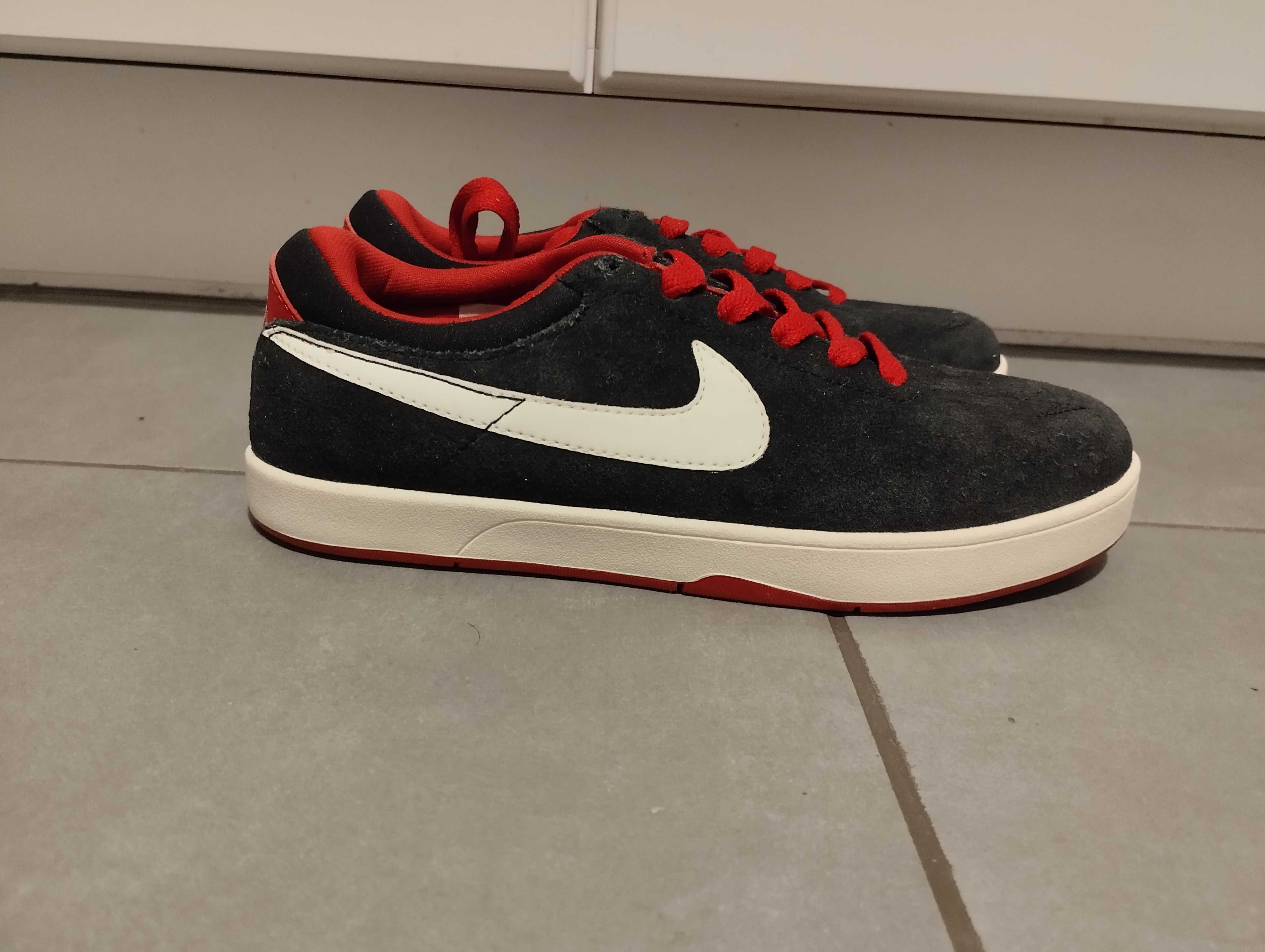 Nike SB номер 35.5 нови без фабричната кутия.