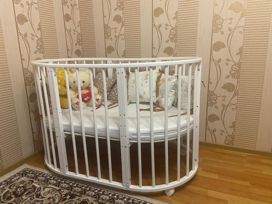 Продаётся детская кроватка