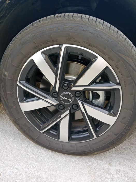Шины 225.60 R18 продаются новые