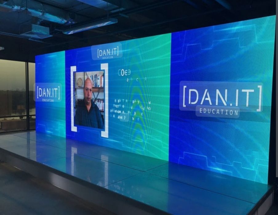 LED экран Р5 3840 х 3040 мм