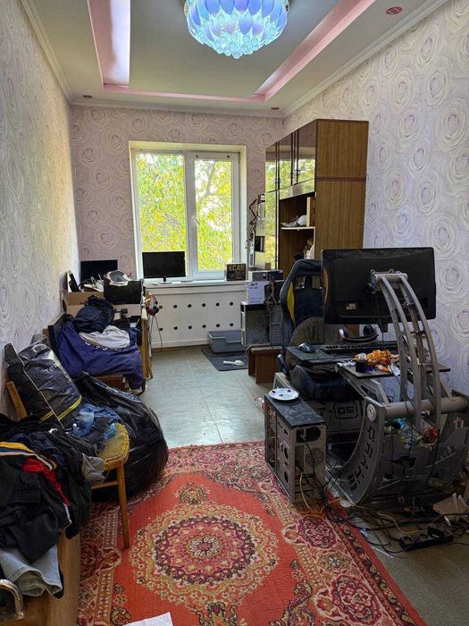 СРОЧНО !! Продаётся квартира в Яшнабаде 3/3/4 ( 68 кв/м ) Авиасозлар 2