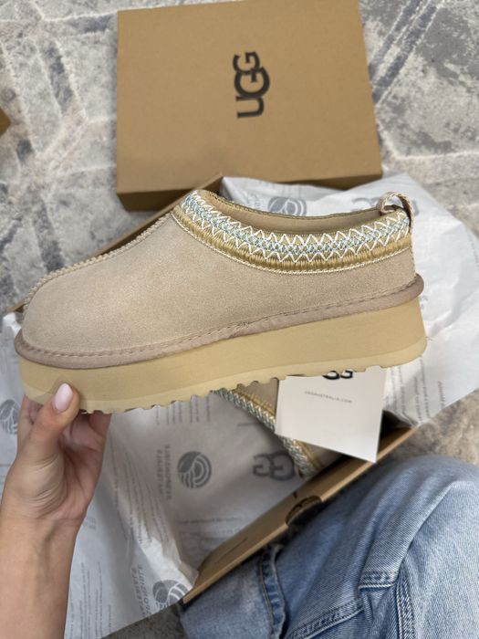 Cizme UGG cu platforma