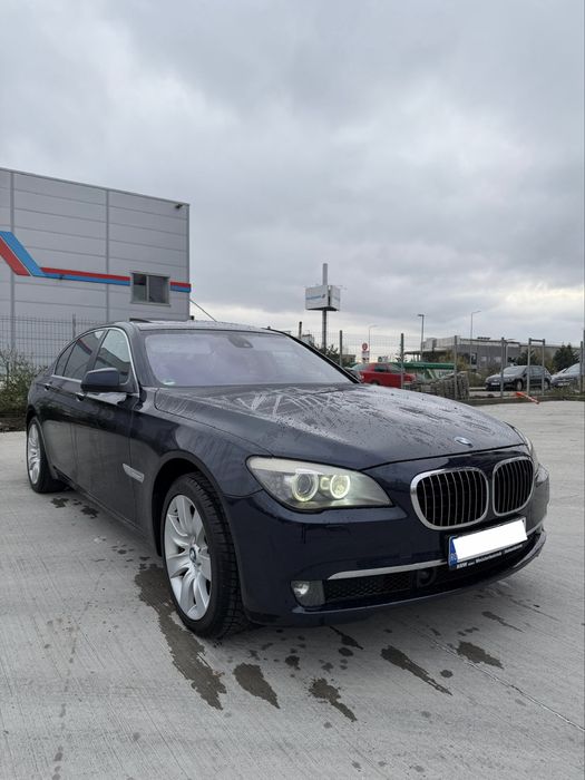 BMW Seria 7, F01 - 740d - 5 butoane