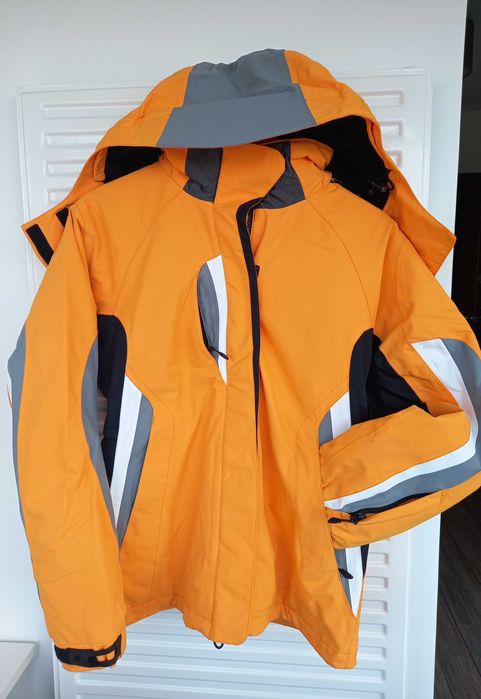 Geaca/costum ski, pt. fete/femei, 36-38 (S/M), impermeabilă(20000)