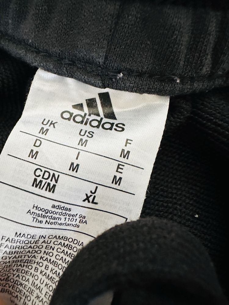 Vand pantaloni Adidas