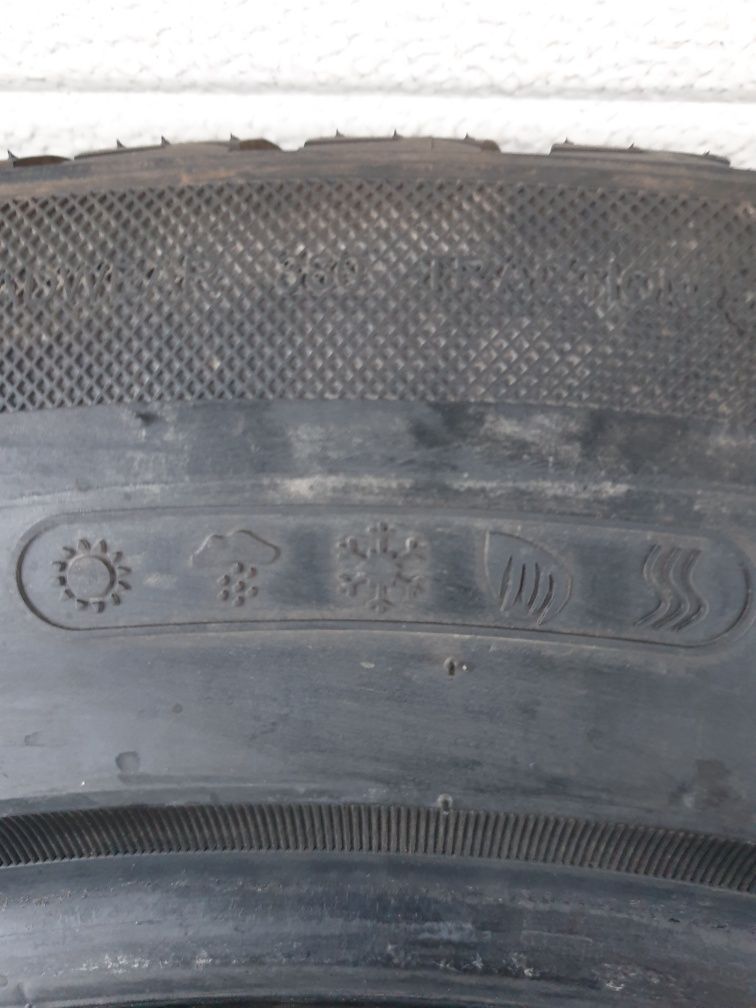 Всесезони гуми 2 броя BERLIN TIRES 4Seasons 235 55 R19 дот 0922