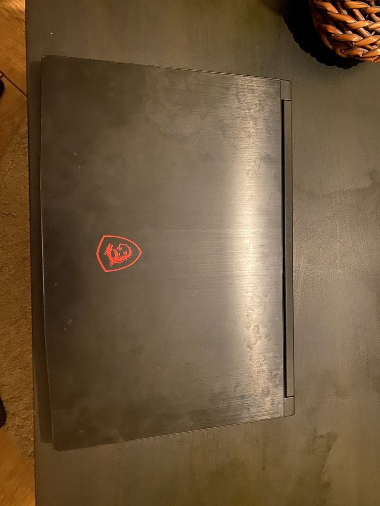 Laptop msi GF63 gtx 1050