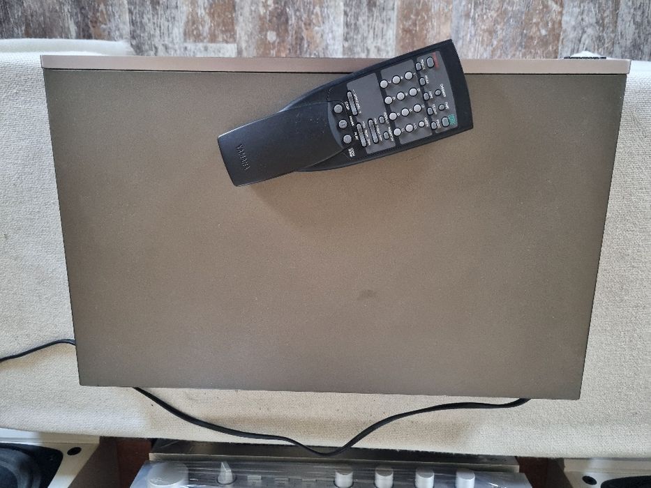 Cd Player Yamaha CDX 397 MK II. CDM, MP3, CD-R Audio, etc. Impecabil.