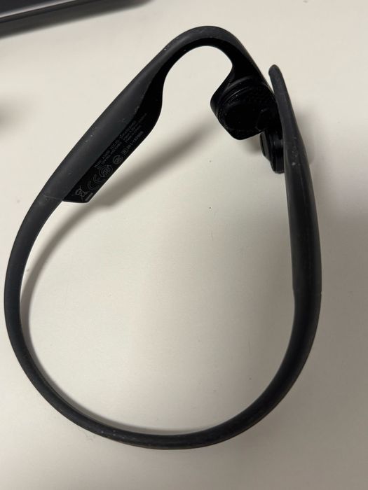 Căști AfterShokz cu conducție – stare foarte bună